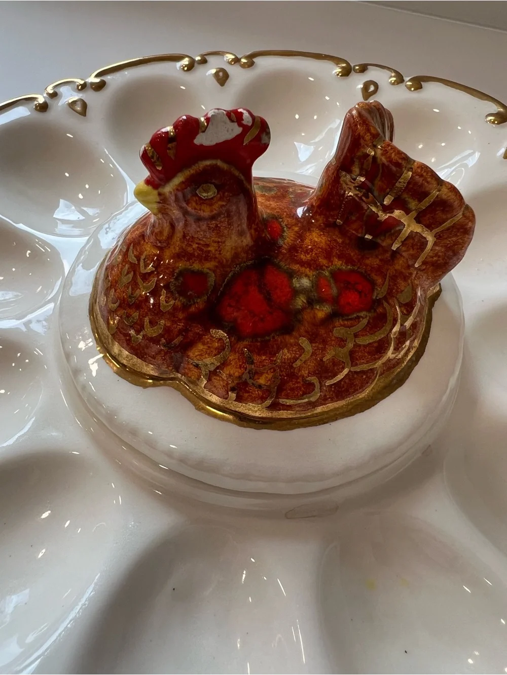 Vintage deviled egg Ceramic dish with Decorative Hen - Picture 7 of 11